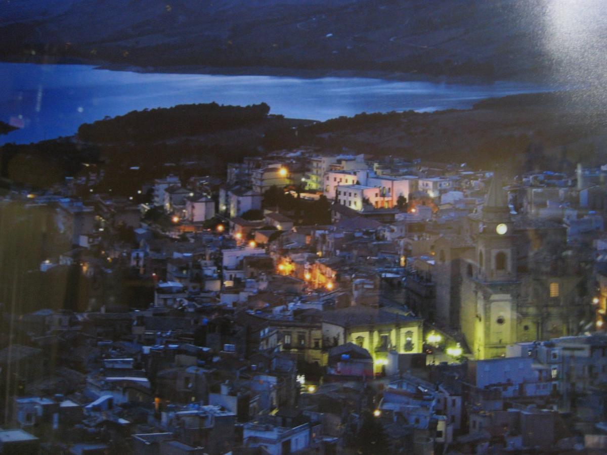 Oasi Del Lago Regalbuto Buitenkant foto